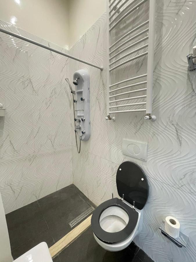 Deluxe Sapphire Residency - 4 Bedrooms Budapest Exterior foto